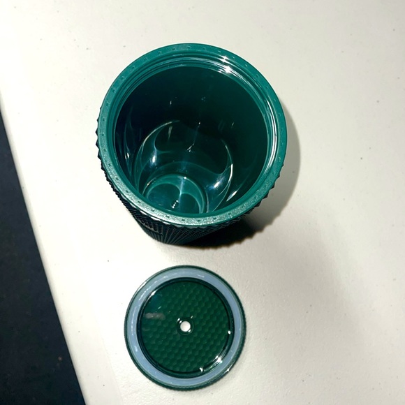 Starbucks Winter Matte Dark Green Studded Tumbler, Venti. NWOT - Picture 4 of 4